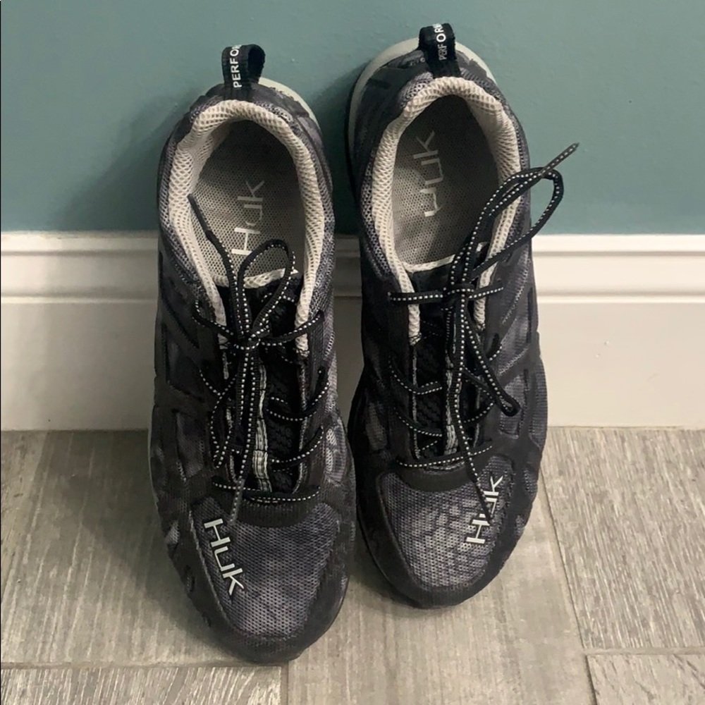 Huk boating shoes